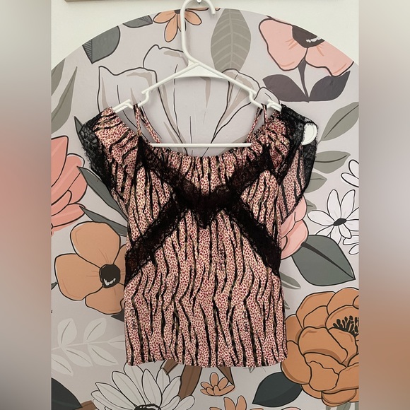 Victoria's Secret Women's Red and Pink Set - Picture 1 of 6